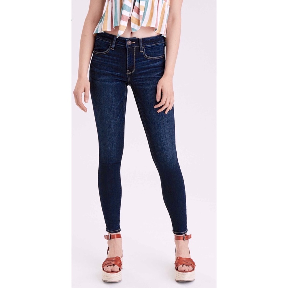American Eagle Outfitters Dark Blue Wash Skinny Jeans Size 6